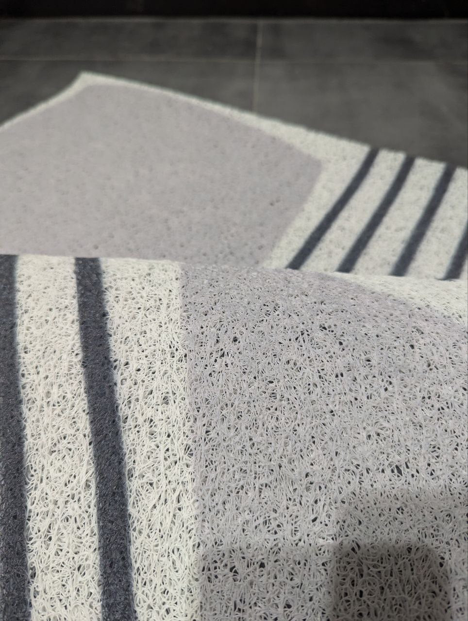 Stilvoller, schmutzabweisender Teppich, Fußmatte „Schwarz-weiße Motive“