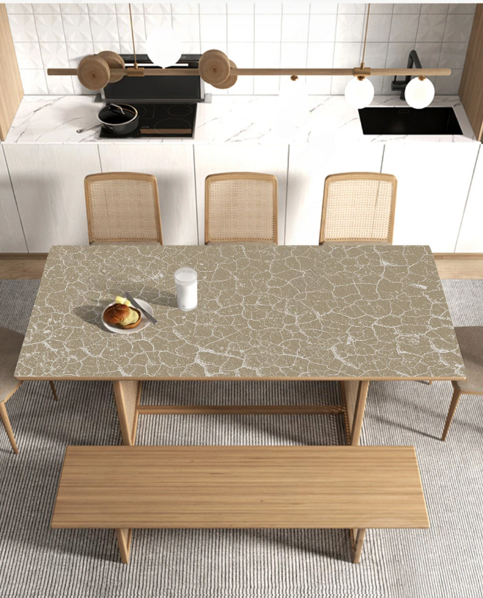 Wasserfeste Tischdecke in Lederoptik mit abstraktem Print, Tischfolie „Beige“